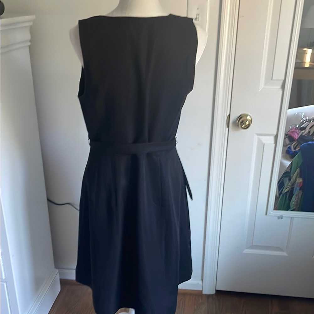 LOFT Black Sleeveless Dress - Picture 4 of 4